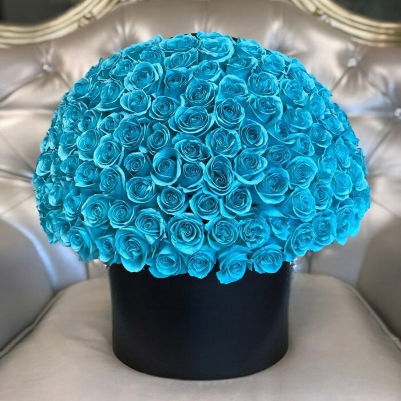 101 Tiffany Blue Roses Signature Box