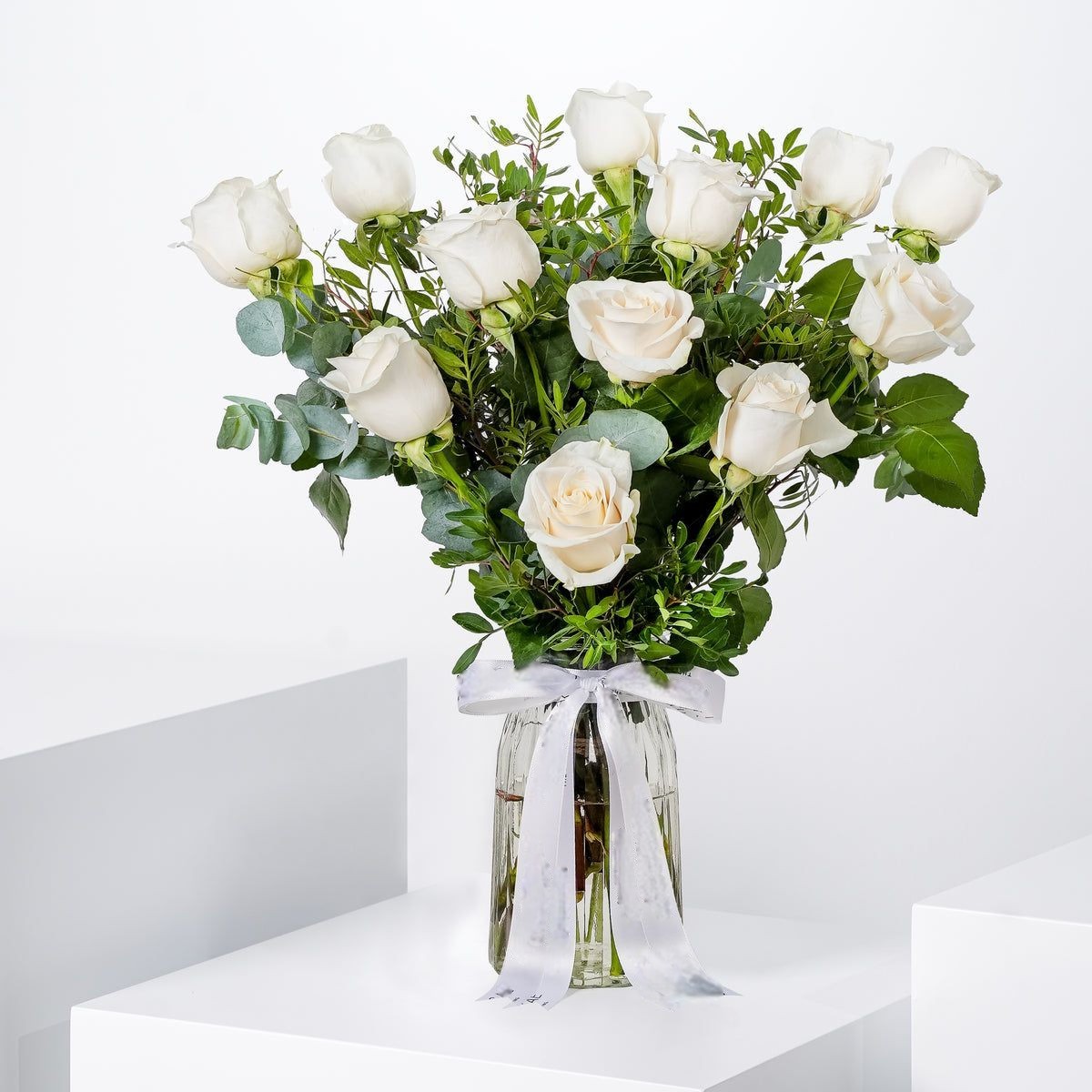 12 White Roses Vase